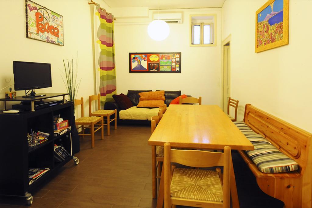 Bed & Breakfast Rossonapoletano Napoli